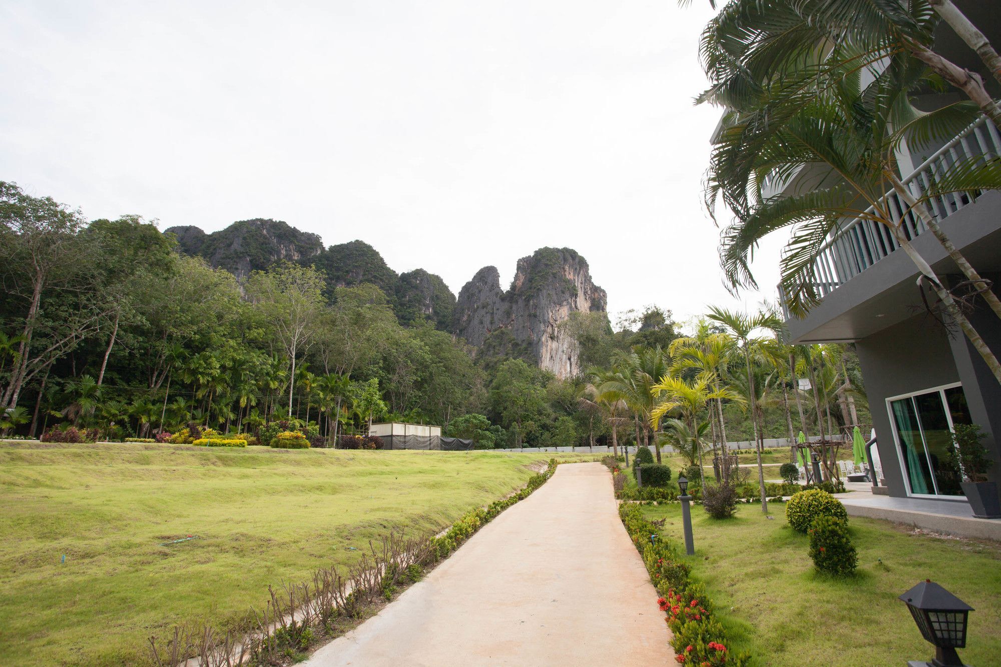 Arawan Beach Resort Krabi Ao Nam Mao Exterior foto
